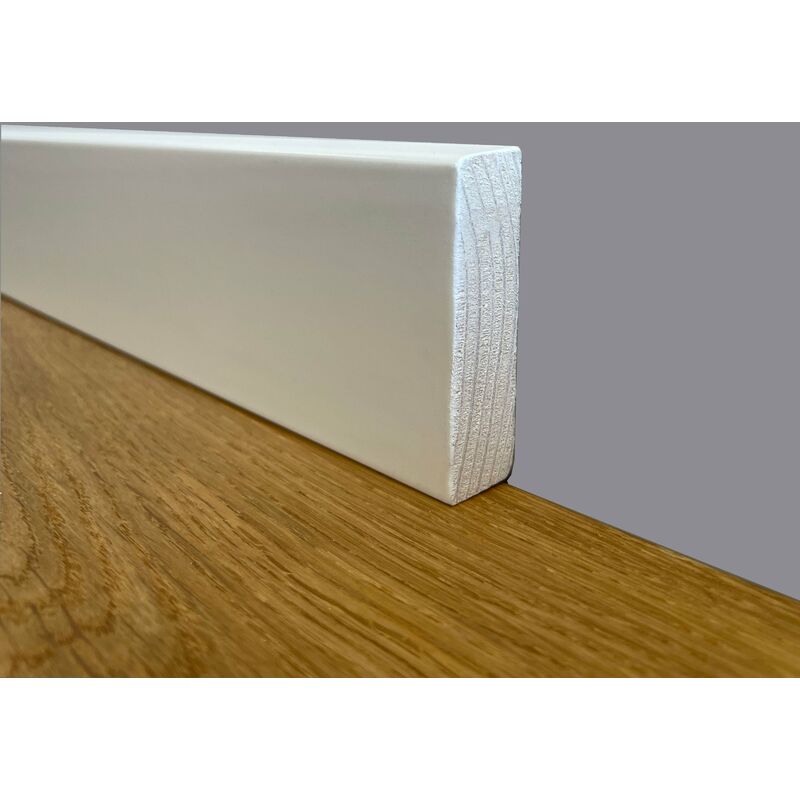 Battiscopa PREMIUM in legno MASSELLO squadrato 55x14 laccato bianco liscio (prezzo al metro)