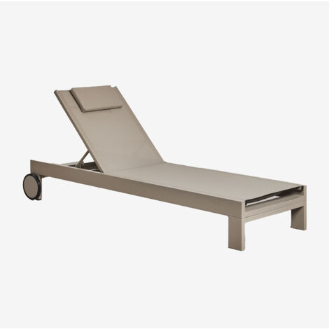 Tumbona reclinable en aluminio con cojín Akelia SKLUM (1/5)