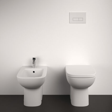 IDEAL STANDARD I.Life A wc filoparete+bidet filoparete+sedile avvolgente con chiusura rallentata codice prod: T453101 T452501 T452601