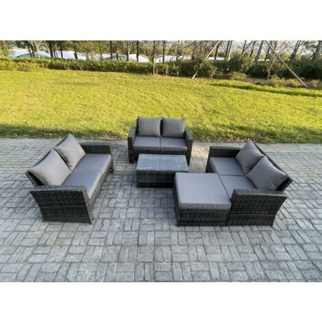 Fimous Gris foncé 7 Places Ensemble de meubles de jardin en rotin ave Canapé d'amour Table basse rectangulaire Set ave Grand Tabouret (1/5)