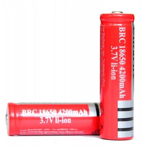Batterie lithium-ion 18650 4200mAh 3.7V – Conçue pour 1000 cycles de recharge – Diamètre 18mm, hauteur 67mm