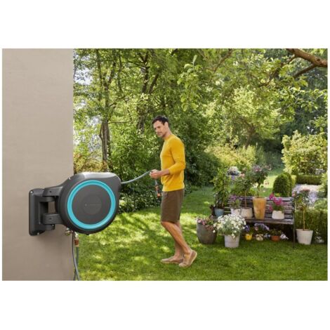 Gardena Wand-Schlauchbox RollUp XL 35 m – Multibrause – Frostsicher – 180° schwenkbar – RollControl für einfaches Aufrollen (1/5)