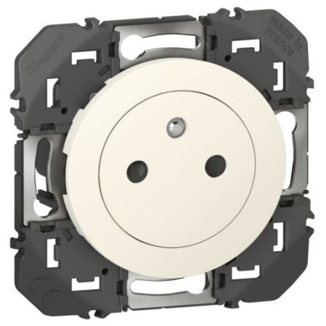 Legrand   Pack Dooxie 3x2P plus T  plus  Plaque 3P Blanc