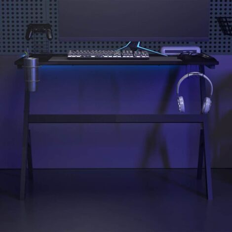 Scrivanie gaming con luci LED RGB