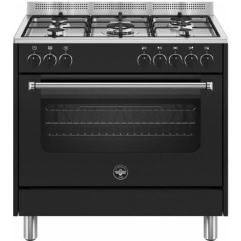 Bertazzoni La Germania Americana AMN965ENEV24. Tipo di prodotto: Cucina, Colore del prodotto: Nero, Tipo di controllo: Manopola. Tipo di piano cottura: Gas, Numero totale di fuochi:... - AMN965ENEV/24