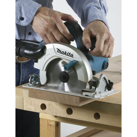 Sierra Circular MAKITA HS6601 (1050 W)