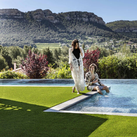Gazon synthétique Premium Piscine & Spa 100% recyclable - 35mm - Rouleau de 2m x 4m (1/5)