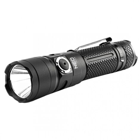 Torcia ricaricabile tramite USB-C con LED SST40 da 1500 lumen. (1/5)