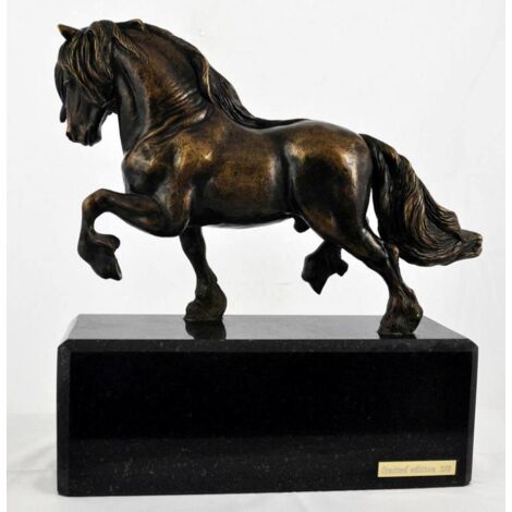 Cavallo Frisone - Statuetta Esclusiva Di Cavallo, Lussuoso Design D Edizione Unica Di Statuette Art Dog 86269738