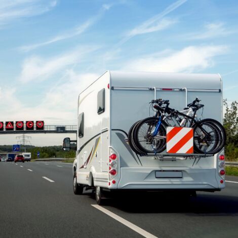 CALIMA 46044 Segnale Di Avvertimento 2 In 1 Per Auto, Camper E Rimorchi - 50x50 Cm, Alluminio Riflettente, Italia E Spagna