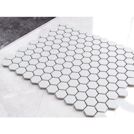 Mosaïque en céramique sur maille pour salle de bain ou cuisine 30cm x 26cm - Matt White Hive