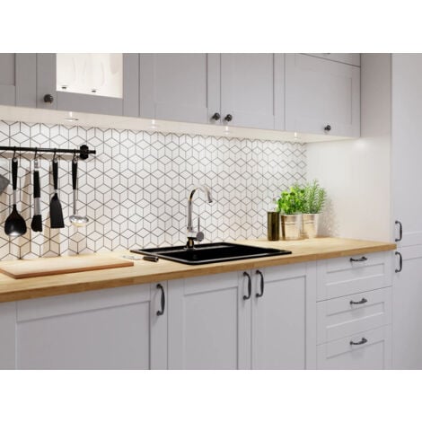 Mosaïque en céramique sur maille pour salle de bain ou cuisine 30.5cm x 26.5cm - White Geometric Cubes