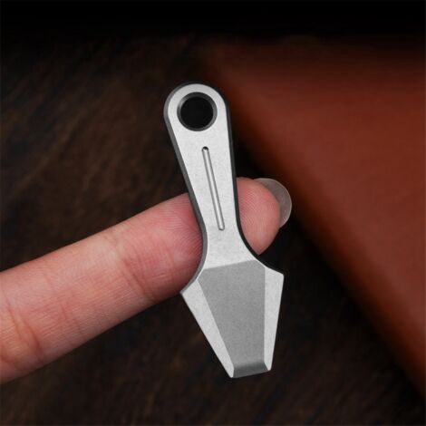 Cenroelon Titanium Mini Pry Bar Keychain Tool – Compact Titanium Alloy Crowbar Pendant For EDC & Outdoor Use