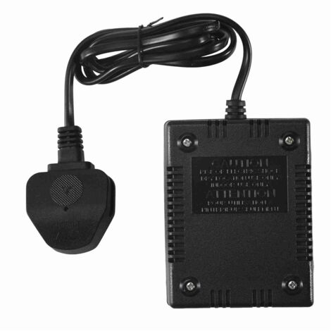 300W Spannungswandler 220V auf 110V Transformator Reiseadapter UK-Stecker 300W Spannungswandler 220V auf 110V Transformator Reiseadapter UK-Stecker