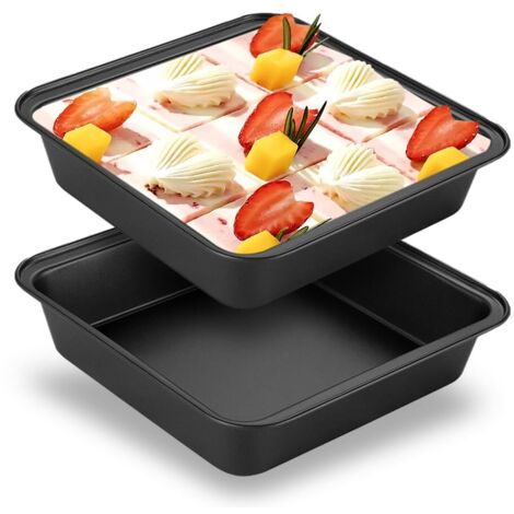 Ce moule à gâteau carré mesure 22 x 25 x 27 cm. Fabriqué en acier au carbone, il est idéal pour la pâtisserie maison. Son revêtement antiadhésif facilite le nettoyage. (1/5)