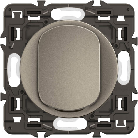 Legrand - Interrupteur lumineux Céliane 10AX - Enjoliveur Titanium, support et voyant