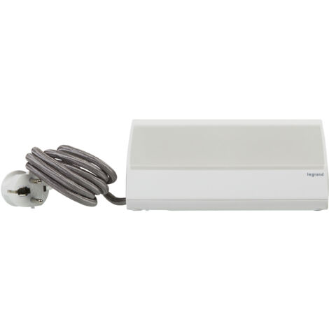 Legrand – Rallonge multiprise 3 prises 2P+T orientées 45° – 2 ports USB Type-A – Puissance 16A – Cordon 1,5m – Interrupteur avec disjoncteur (1/5)