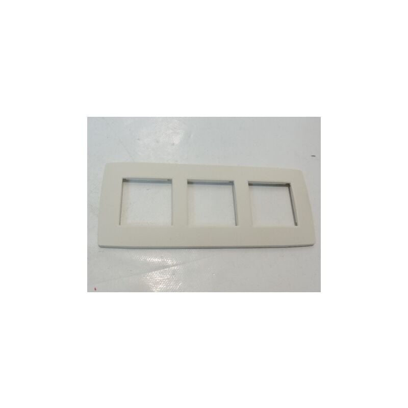Plaque triple verticale 3 postes entraxe 60mm blanc crème NIKO 100-76300