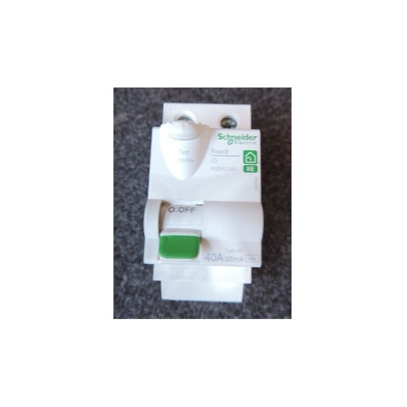 Interrupteur différentiel 40A 2P protection 30mA Type AC embrochable Resi9 XE SCHNEIDER ELECTRIC R9ERC240