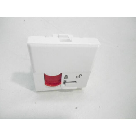 Prise RJ45 CAT6 FTP acces controlé securisé par clé blanc 2M 45x45mm clipsable MOSAIC LCS2 LEGRAND 076595