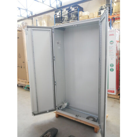 Armoire acier grise (Déclassé) H1800xL1000xP400mm 2 portes pleines + serrure charge 500N IK10 IP55 Spacial SM