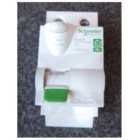 Interrupteur différentiel 40A 2P protection 30mA Type AC embrochable Resi9 XE SCHNEIDER ELECTRIC R9ERC240
