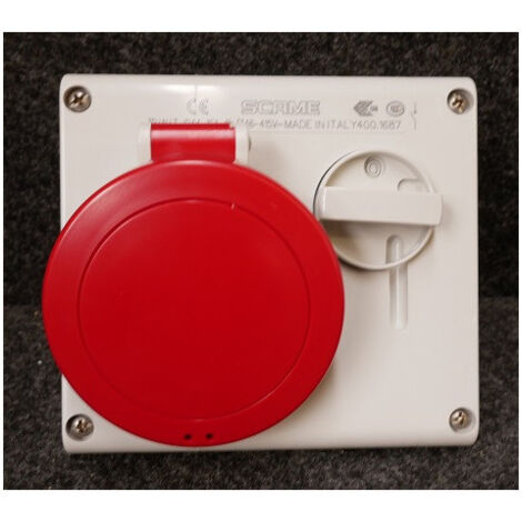 Prise socle à encastrer verrouillable 3P+N+T 16A femelle clapet rouge 346-415V 50/60Hz 136x125mm 6h étanche IP44 (1/4)