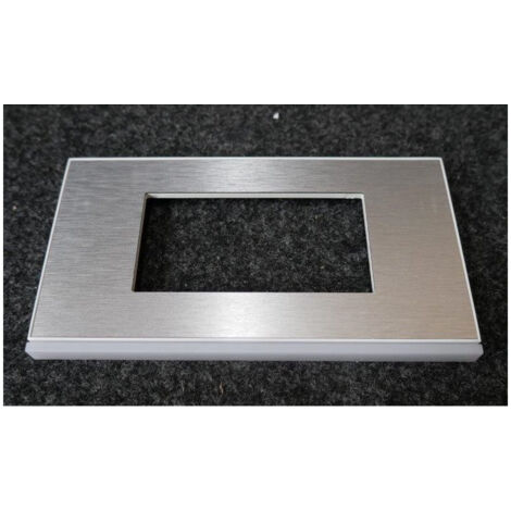 Plaque 1 poste 4 modules placage aluminium entraxe 71mm Gallery Hager
