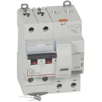 Disjoncteur Différentiel DX3 Vis 2 Pôles 400V 32A Type AC 300MA 10KA Courbe C 4 Modules LEGRAND 411175
