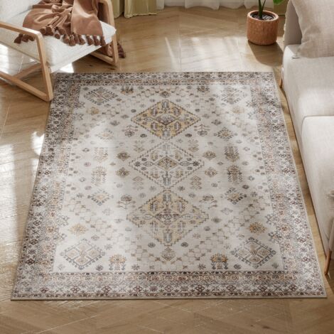 HOMCOM Flannel Non-Slip Washable Rug for Living Room, 170 x 120 cm, Beige (1/5)