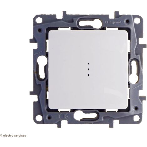 Legrand – Interrupteur va-et-vient à voyant NILOÉ 250V 10AX – Mode de pose encastré – Matériau thermoplastique blanc – Pour installation électrique professionnelle