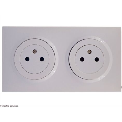 Legrand – Double prise de courant complète 2P+T – Blanc – 250V 16A – Mécanisme avec coque de protection – Pour intérieur uniquement