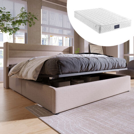 Letto matrimoniale per camere in stile classico contemporaneo