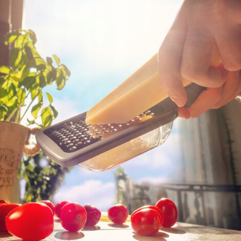 Râpe Avec Récipient Collecteur KADAX - Acier Inoxydable - Gris - Pour Fromage, Légumes, Fruits - Facile à Nettoyer