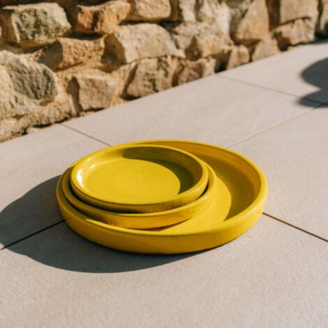 Soucoupe 16cm jaune faite à la main en terre cuite émaillée (1/5)