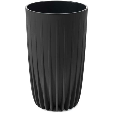Maceta alta ecol贸gica de reciclaje con dise帽o minimalista. (1/5)