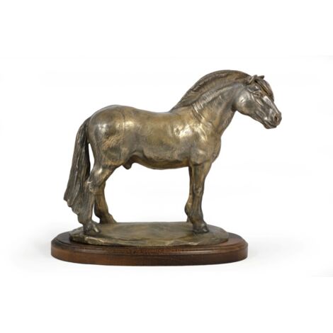 Cheval Fjord - statuette avec cheval, silhouette de cheval sur bois, prix prestigieux au concours de la marque Art-Dog