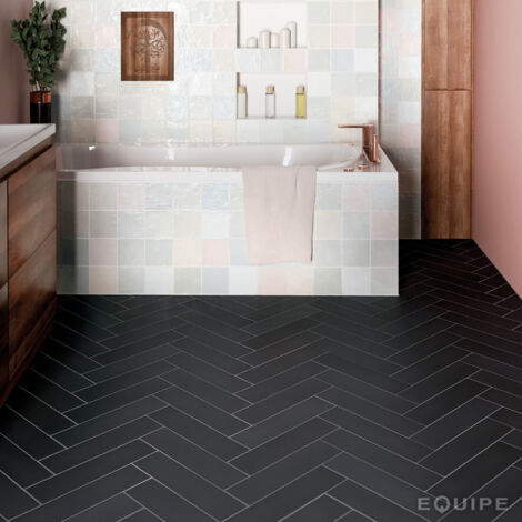 Carrelage Stromboli 36.8x9.2cm Noir - Mat - boîte de 0.65 m2 36.8x9.2 cm Noir - Mat - boîte de 0.65 m2 (1/2)