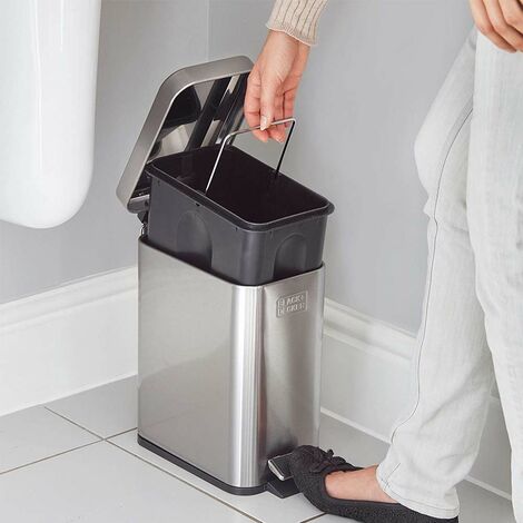 Bidone della spazzatura, con pedale, in acciaio INOX, da 3 litri, per  cucina e bagno Black : : Casa e cucina