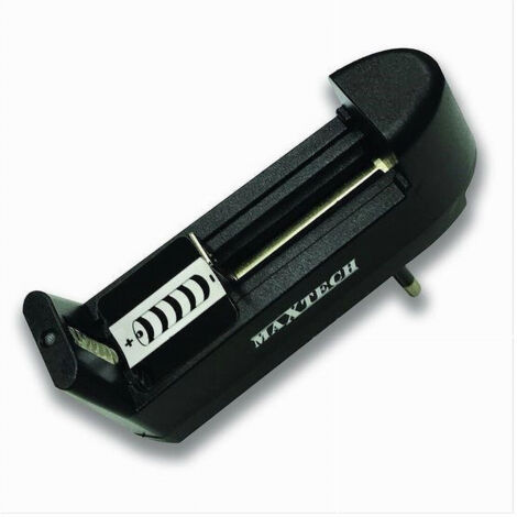 Trade Shop - MAXTECH UNIVERSAL-AKKU-LADEGERÄT 3,7 V LI-ION SCHNELLLADUNG WIEDERAUFLADBAR CA-PI01 - (1/2)