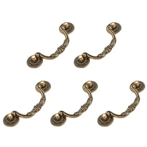 Juego de 5 tiradores o pomos de bronce estilo antiguo para muebles de cocina.