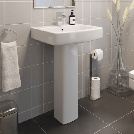 Complete Bathroom Suite 1500 L Shape Bath RH Screen & Rail Basin WC Taps Shower
