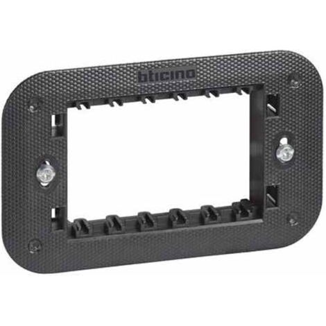 Bticino Living Now Rahmen 3 Module K4703