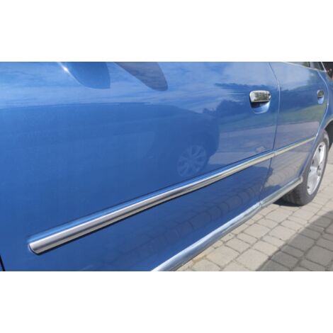 Audi A3 8L - STRISCE LATERALI CROMATE PER PORTIERE (1/5)