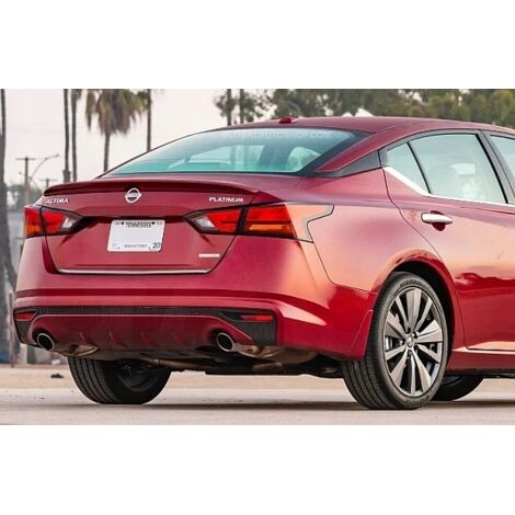 Moldura cromada para portón trasero del Nissan Altima 2019+ (1/4)