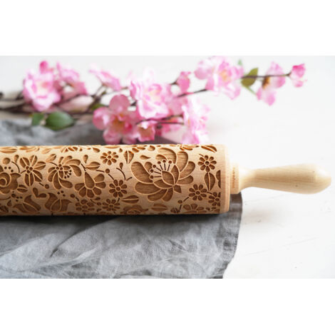 Rodillo de madera MoodForWood, grabado, 43 cm con asas, perfecto para hornear - Diseño popular húngaro (1/5)