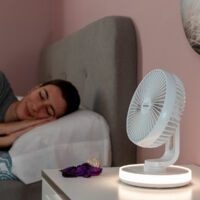 Wiederaufladbarer schreibtischventilator mit led lufterled innovagoods 66 4000 mah