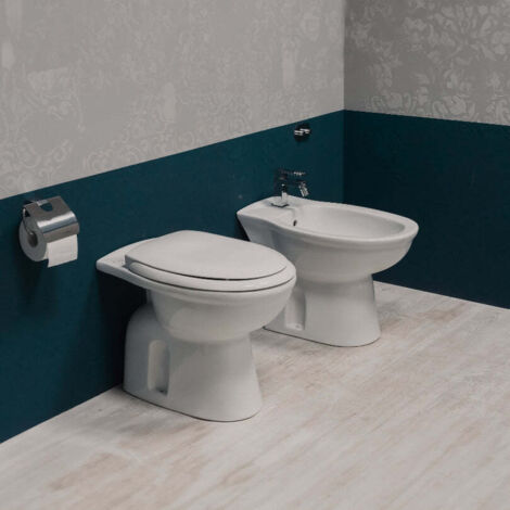 Coppia sanitari tradizionali a terra in ceramica serie Karla