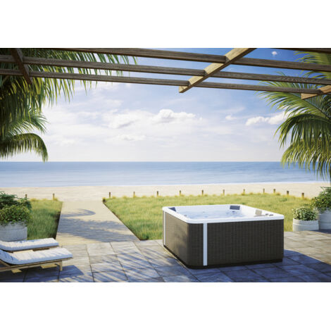 SPA de massage professionnel fabriqué en France 5 places HAPPY SPA de KINEDO couverture thermique, chromothérapie et tablier couleur RATTAN inclus