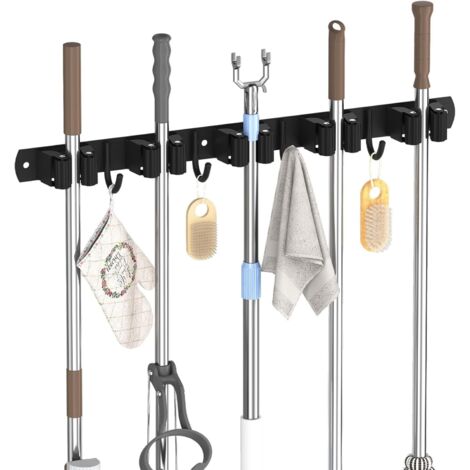 Aiducho – Accroche balai mural en acier inoxydable – 5 supports et 4 crochets – Installation autocollante ou avec vis – Pour outils de jardin et ustensiles de cuisine (1/5)